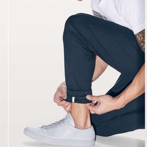 Lululemon Commission Pant Slim *Warpstreme -  Navy 36x32